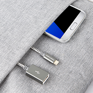 Lightweight and 2 tone stylish braiding makes the cable nifty and portable.