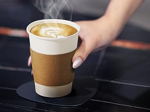 coffee cups with lids