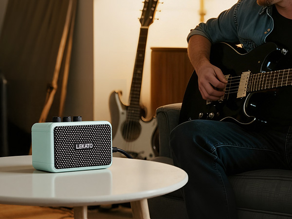 Rechargeable Electric Guitar Amp
