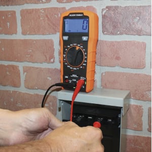 Lead Alert protection with LED's for test lead placement