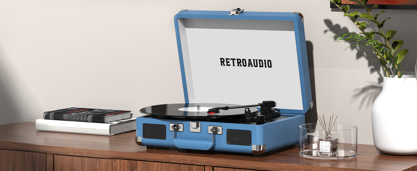 The most beautiful encounters always accompanied by music.