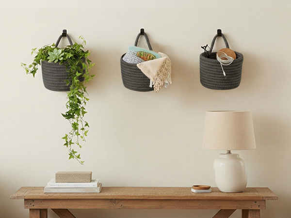 Small Woven Baskets Pouches Set Boho Style Wall Mounted Bag with Adhesive Hook
