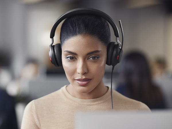 Improved busylight is now four times more visible, for even better concentration.