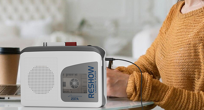 CASSETTE PLAYER - 237A