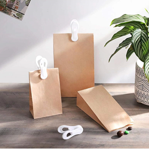 plastic hanger clip for baby