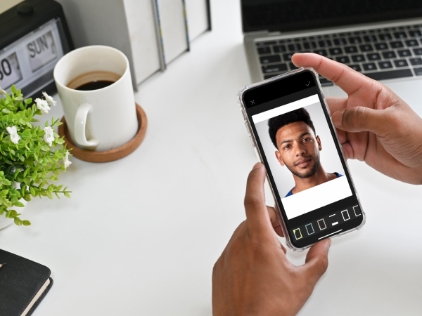 HP Sprocket Studio Plus WiFi Printer – Wirelessly Prints 4x6” Photos from Your iOS & Android Device