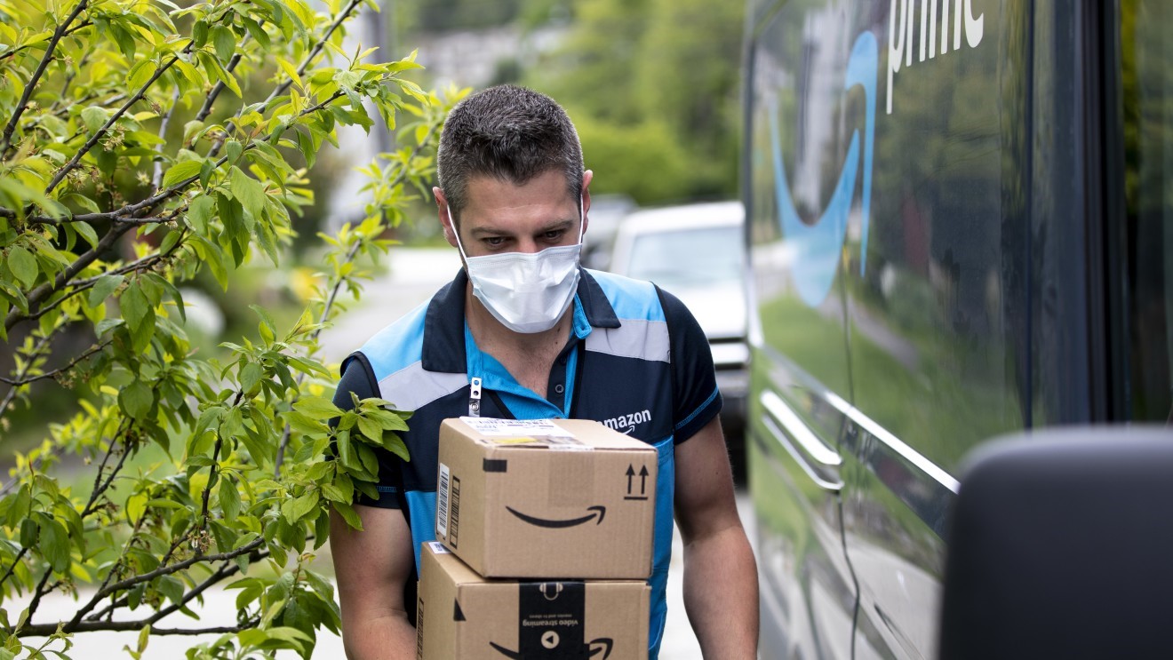 Amazon-Fulfillment-Worker